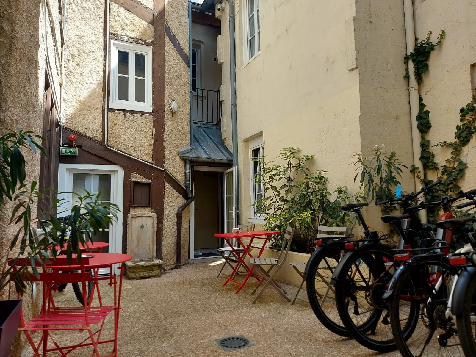 cour interieure